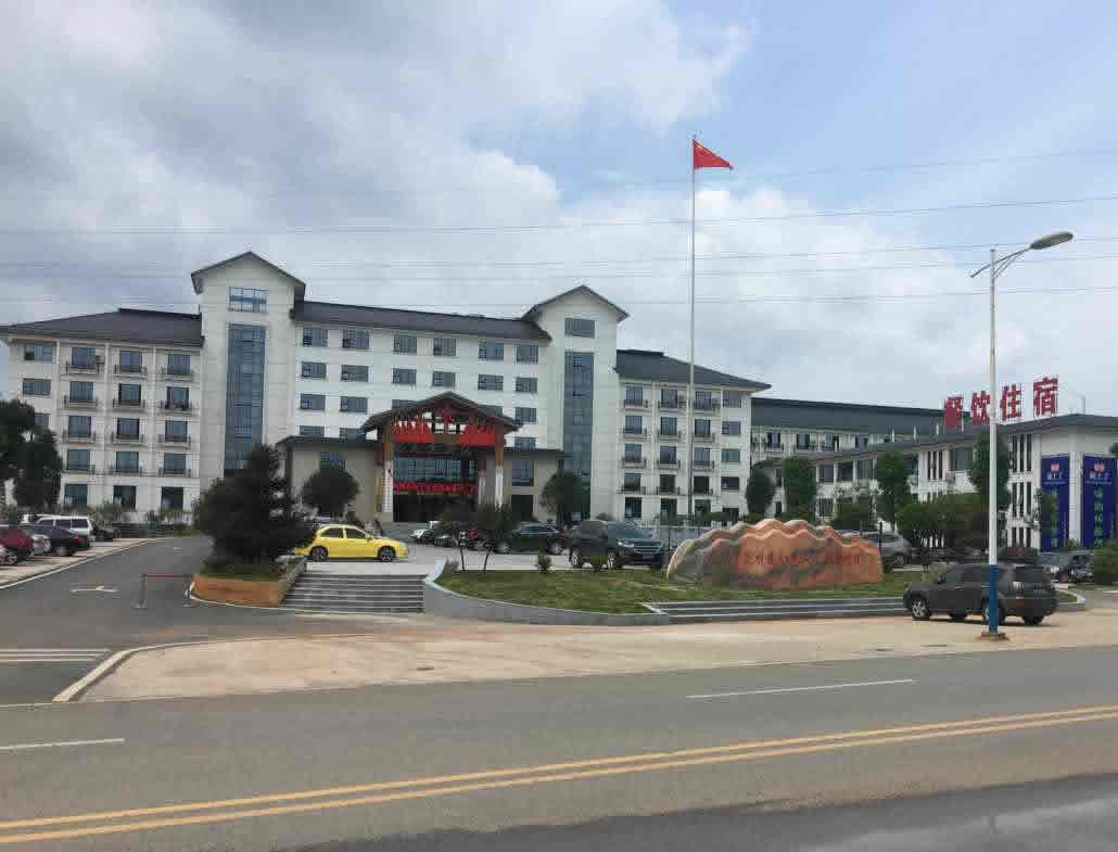 長(zhǎng)沙市花明樓名人酒店采購(gòu)30立方不銹鋼水箱一臺(tái)