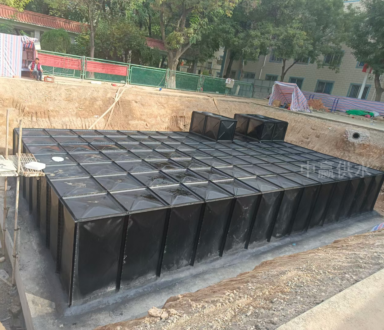 地埋式一體化消防水池泵房裝配式結構減少了施工現(xiàn)場的噪音和環(huán)境污染